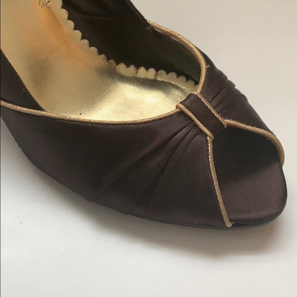 Chocolate brown satin heels - Picture 3 of 3